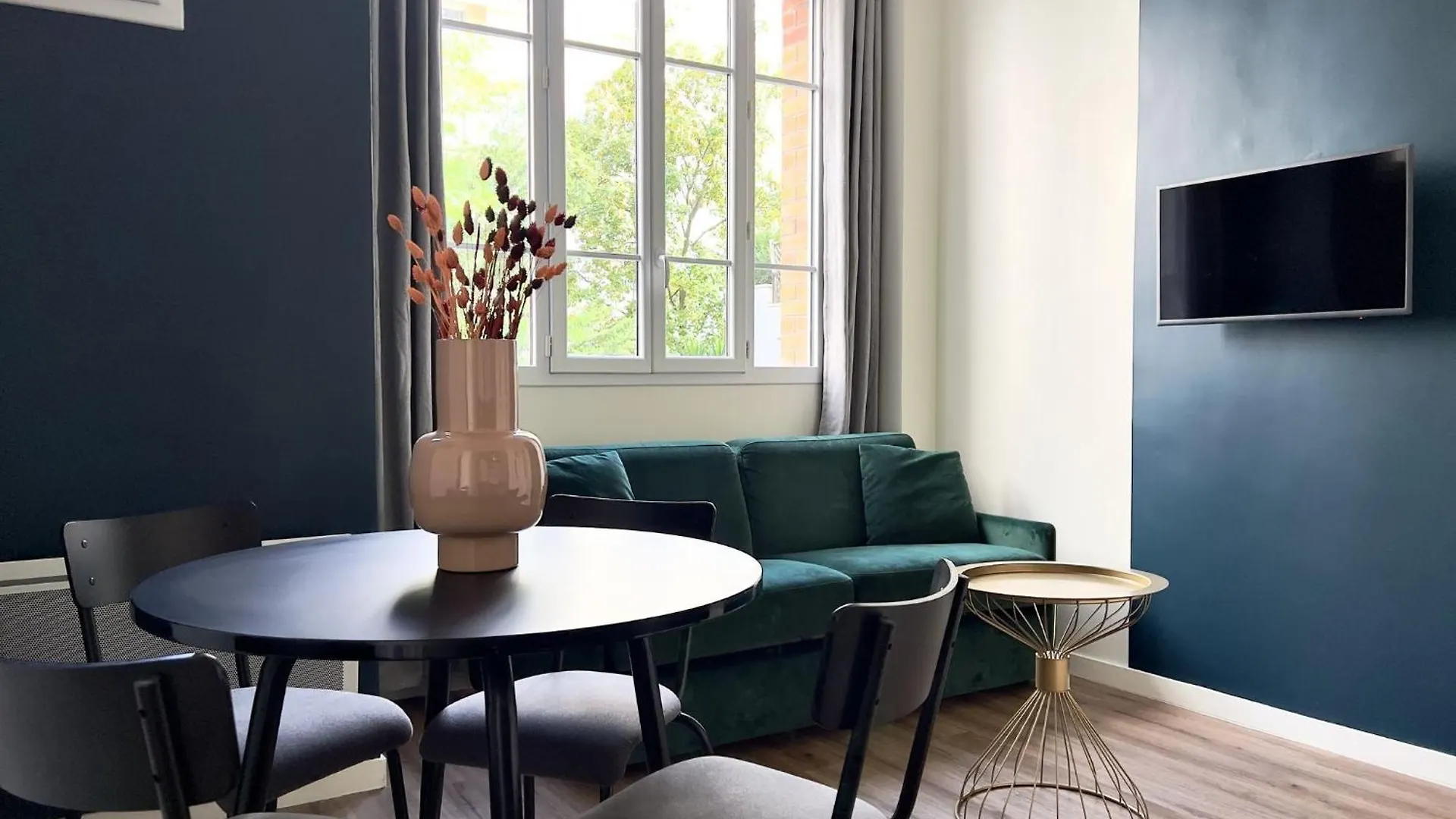 Yays Zola By Numa Aparthotel